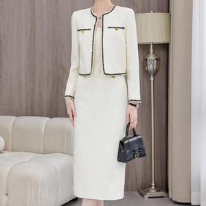 Personnalisé pur polyester Blanc Décontracté Automne Couleur Unie Luxe 2 Pièces Col V Bouton Blazer Tweed <span class=keywords><strong>Costume</strong></span> Robe Midi <span class=keywords><strong>Ensemble</strong></span> Femmes <span class=keywords><strong>Pas</strong></span> <span class=keywords><strong>Cher</strong></span> - Product Image 1