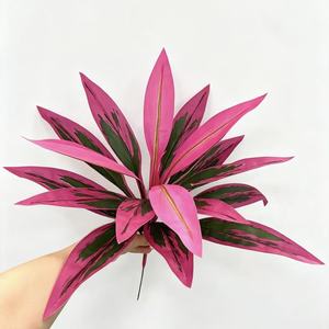 Arbre artificiel en polyester effet sang de dragon, éco-responsable, pour décoration intérieure et extérieure, plantes à <span class=keywords><strong>feuilles</strong></span> vertes, Thanksgiving, Nouvel An - Product Image 6