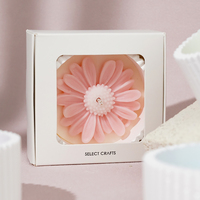 Originele luxe woondecoratie Valentijnsdag cadeau Moederdag Vrouwendag Bloemenvormige geurkaars in gipsen houder met sojawas