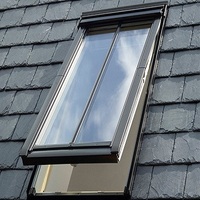 Maplemiles Maison Utilisation du toit Fenêtre de toit Puits de lumière électrique de haute qualité Fenêtre de lucarne en aluminium étanche