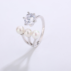 Bague ajustable en cuivre à triple coquille de perle, six griffes en zircon cubique, bande ouverte, bijoux de luxe en perles de coquillage pour femme, mariage, fiançailles - Product Image 2