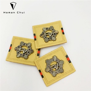 Écussons/badges en métal et cuir personnalisés en relief pour vêtements - Product Image 5