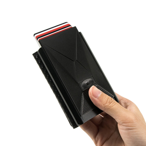กระเป๋าใส่บัตรแม่เหล็กดีไซน์ใหม่ Casekey วัสดุหนัง PU คาร์บอน  จุบัตรได้เยอะ ป้องกัน RFID - Product Image 5