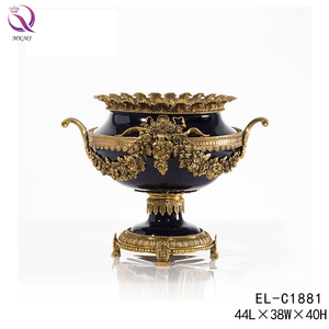 Jarrón de Porcelana Negra de Alta Calidad, Estilo Europeo, con Detalles en Latón, para Decoración del Hogar - Product Image 5