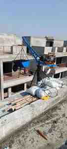 Sistema de grúa eléctrica portátil para la construcción, para levantar sacos de cemento y materiales en obras de construcción de forma segura. - Product Image 2