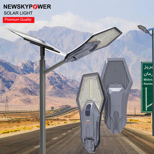 Réverbère solaire professionnel fendu 500W 800W 1500W 1800W gamme complète sortie lumen élevée pour l'éclairage routier national d'autoroute - Product Image 1