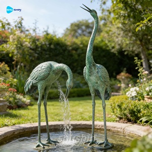 <span class=keywords><strong>Fontaine</strong></span> d'<span class=keywords><strong>eau</strong></span> en bronze en forme de grue avec design animalier moderne, en métal moulé, pour l'art et la collection de jardins extérieurs - Product Image 1