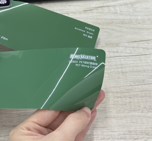 Euromaster PET haute brillance cristal vert film de protection de <span class=keywords><strong>peinture</strong></span> de véhicule <span class=keywords><strong>vinyle</strong></span> enveloppé <span class=keywords><strong>sur</strong></span> Tesla - Product Image 2
