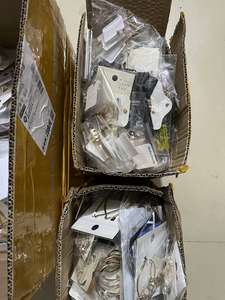 1 kg 80-150 Pezzi Gioielli all'Ingrosso da Yiwu Direttamente dalla Fabbrica Fornitore di Scatole Misteriose di Gioielli Misti Casuali Orecchini Collane Anelli Bracciali - Product Image 2