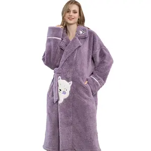 산호 벨벳 밤 가운 겨울 여성 두꺼운 긴 섹션 숙녀 홈웨어 따뜻한 벨벳 목욕 가운 귀여운 잠옷