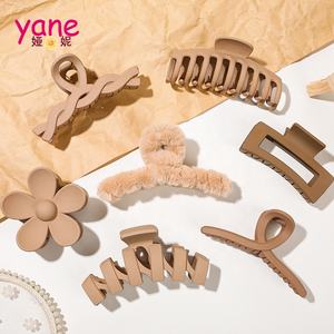 Простые зимние женские аксессуары, держатель для волос и плюшевые резинки - Product Image 4