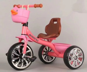 Vente flash - <span class=keywords><strong>Tricycle</strong></span> réglable à 3 roues en plastique rose pour bébé et tout-petit avec siège arrière et pédales pour les enfants de 2 à 6 ans - Product Image 3