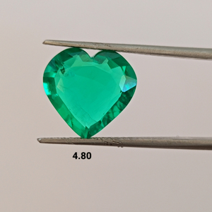 Pierre précieuse verte de qualité supérieure, cultivée en laboratoire, taille cœur, pierre brute, haute clarté, forme personnalisée, qualité pour la fabrication de bijoux, artisanale - Product Image 3