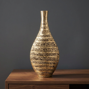 Jarrón Decorativo Contemporáneo para Suelo, Hecho a Mano, Acabado Dorado Texturizado, 34 cm de Altura - Product Image 2