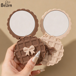 Nuevo Espejo de Bolsillo Redondo con Diseño de Galletas Waffle, Espejo de Maquillaje Portátil de Doble Cara - Product Image 1