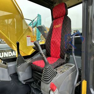 Excavatrice Komatsu PC128u d'occasion, 12 tonnes, 90% neuve, d'origine, avec EPA CE, excavatrice d'occasion de 12 tonnes à vendre - Product Image 5