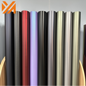 Rouleau de papier d'autocollants de carrosserie en PVC super extensible Film métallique mat de voiture Vinyle d'emballage adhésif - Product Image 2