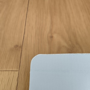 Vente directe d'usine Revêtement de <span class=keywords><strong>sol</strong></span> en <span class=keywords><strong>PVC</strong></span> vinyle Tapis en plastique durable Imperméable OEM Grain de bois chêne <span class=keywords><strong>4M</strong></span> de largeur Revêtement de <span class=keywords><strong>sol</strong></span> commercial en plastique - Product Image 4