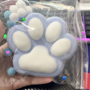 15cm <b>Large</b> Size Squeeze Toy Cat Paw Squishy Fidget Toy Slow Rebound Pinch Decompression Toy - Product Image 3