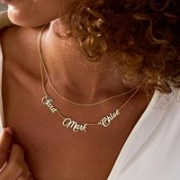 Collier personnalisé multi-noms pour maman, 1 à 4 noms personnalisés, plaqué or 18 carats, colliers pendentifs personnalisés avec les noms de la famille, colliers tendance