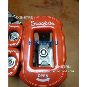 วาล์วบอลสแตนเลสสวากีล็อค ซีรีส์ 60,ท่อ OD, SS-63TS12-JK มือสอง H - Product Image 3