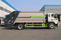 Camion compacteur de déchets Foton 4x2 de haute qualité, 14-18 m³, camion à chargement arrière pour la collecte des déchets sur les chantiers de construction