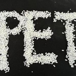 ผู้ผลิตเม็ดพลาสติก PET บริสุทธิ์ ราคาโรงงาน เม็ดพลาสติก PET โพลีเอทิลีนเทเรฟทาเลต สำหรับทำขวด - Product Image 5