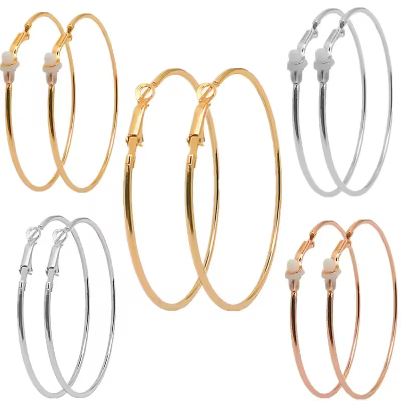 Lefeng Mode Big Hoop Boucles D'oreilles Pour Les Femmes Personnalité Femme Exagéré Hip Hop Boucle D'oreille En Gros En Vrac Fabricant De Bijoux