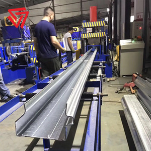 Q235 <span class=keywords><strong>zinc</strong></span> gouttières spécification en acier matériau de construction en forme de z purlin - Product Image 5