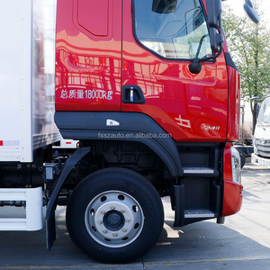 Camión Refrigerado Dongfeng Diésel Manual 4x2 con Caja Frigorífica Personalizada en Venta - Product Image 3