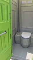 Toilettes portables en plastique HDPE robustes et économiques pour les chantiers de construction, les marathons, les festivals de musique, les rassemblements en plein air, les mariages sur pelouse