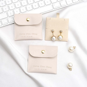 Bán buôn PU da đồ trang sức Pouch với Emboss logo phong bì vòng vòng Vòng Bông tai đồ trang sức Pad lưu trữ Flap túi đồ trang sức - Product Image 4