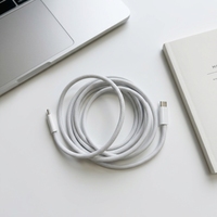 Cable de Datos Tipo-C a Tipo-C de Carga Rápida de 1m 2A con Conductor de Cobre Puro para Teléfono, Reloj Inteligente y Automóvil