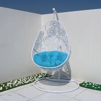 Chaise hamac longue suspendue en rotin PE moderne pour la vie en plein air pour la cour, le balcon, le parc et l'hôtel