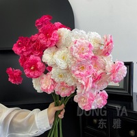 Rangkaian Bunga Buatan: Buket Dekorasi Ruang Tamu 3 Tangkai Bunga Koi dan Peony