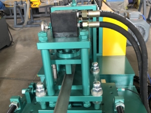 Rotolo ad alta velocità del canale <span class=keywords><strong>c</strong></span> che forma la macchina del rotolo del canale u che forma la macchina per egitto - Product Image 3