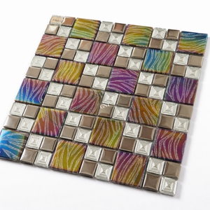 Mosaïques en verre cristal carrées multicolores pour cuisine et salle de bain, les plus vendues en Chine, idéales pour les espaces intérieurs humides - Product Image 2