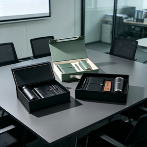 Ensemble cadeau d'entreprise promotionnel personnalisé pour les employés, kit de bienvenue avec carnet en cuir A5, stylo, gobelet, utilisation au bureau - Product Image 1