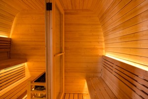 Sauna traditionnel en bois massif pour 4 personnes HELIUS, tendances santé actuelles, cour privée, bois de cèdre/épicéa canadien - Product Image 5