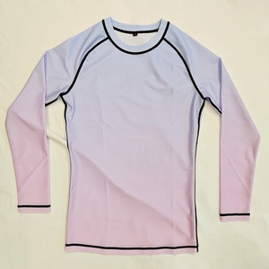 Maillot de bain à manches longues UPF 50 pour femme, chemise de compression, protection solaire sublimée, dégradé de couleurs, rashguards - Product Image 2