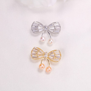 Broche papillon en perles naturelles, style simple et polyvalent, accessoire de mode, motif tendance sur internet, vente en gros - Product Image 2