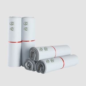 Sacs de Courrier Biodégradables Haute Performance Gris Blanc en Amidon de Maïs Auto-Adhésifs Imperméables pour Emballage Logistique - Product Image 1