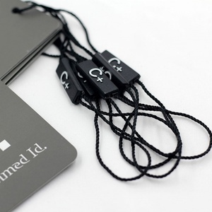 Étiquette de vêtement personnalisée avec logo de marque en relief 3D, boucle de suspension, étiquette en plastique scellée, étiquette durable avec cordon de verrouillage - Product Image 3