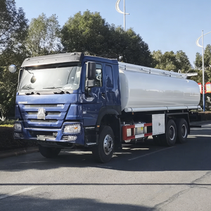 Camión Cisterna de Combustible Usado Barato, Camión Cisterna de Agua y Petróleo, Camiones Sino, Precio 25000L 3000 Galones 6x4 8x4 SINOTRUK HOWO - Product Image 1