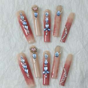 Vente en gros d'ongles artificiels en acrylique haut de gamme faits à la main, faux ongles carrés à couverture complète, dégradé rose, design avec strass, personnalisables. - Product Image 2