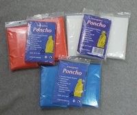 Imperméable jetable léger en plastique pour adulte à manches longues avec boutons sur le devant et design pliable compact pour les voyages en extérieur