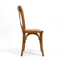 Chaises de salle à manger vintage à dossier croisé en bois, très demandées, pour restaurants, banquets, mariages et événements