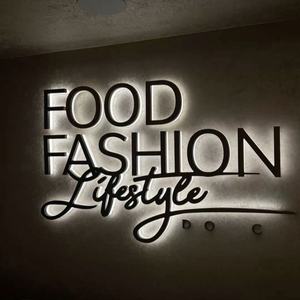 Enseigne LED rétroéclairée couleur or personnalisable, enseigne lumineuse en métal et acrylique, lettres et chiffres lumineux Halo, signalétique 3D, logo d'entreprise - Product Image 4