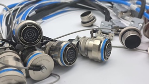 Câble <span class=keywords><strong>coaxial</strong></span> RG6 avec connecteur mâle F plaqué or de type coudé <span class=keywords><strong>Adaptateur</strong></span> AV pour antenne TV en nylon tressé pour câbles de communication - Product Image 6