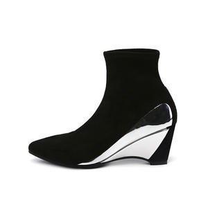 XINZI RAIN <span class=keywords><strong>2023</strong></span> <span class=keywords><strong>bottines</strong></span> à la mode pour femmes bout pointu en cuir suédé haute élastique talon étrange bottes compensées pour femmes - Product Image 1